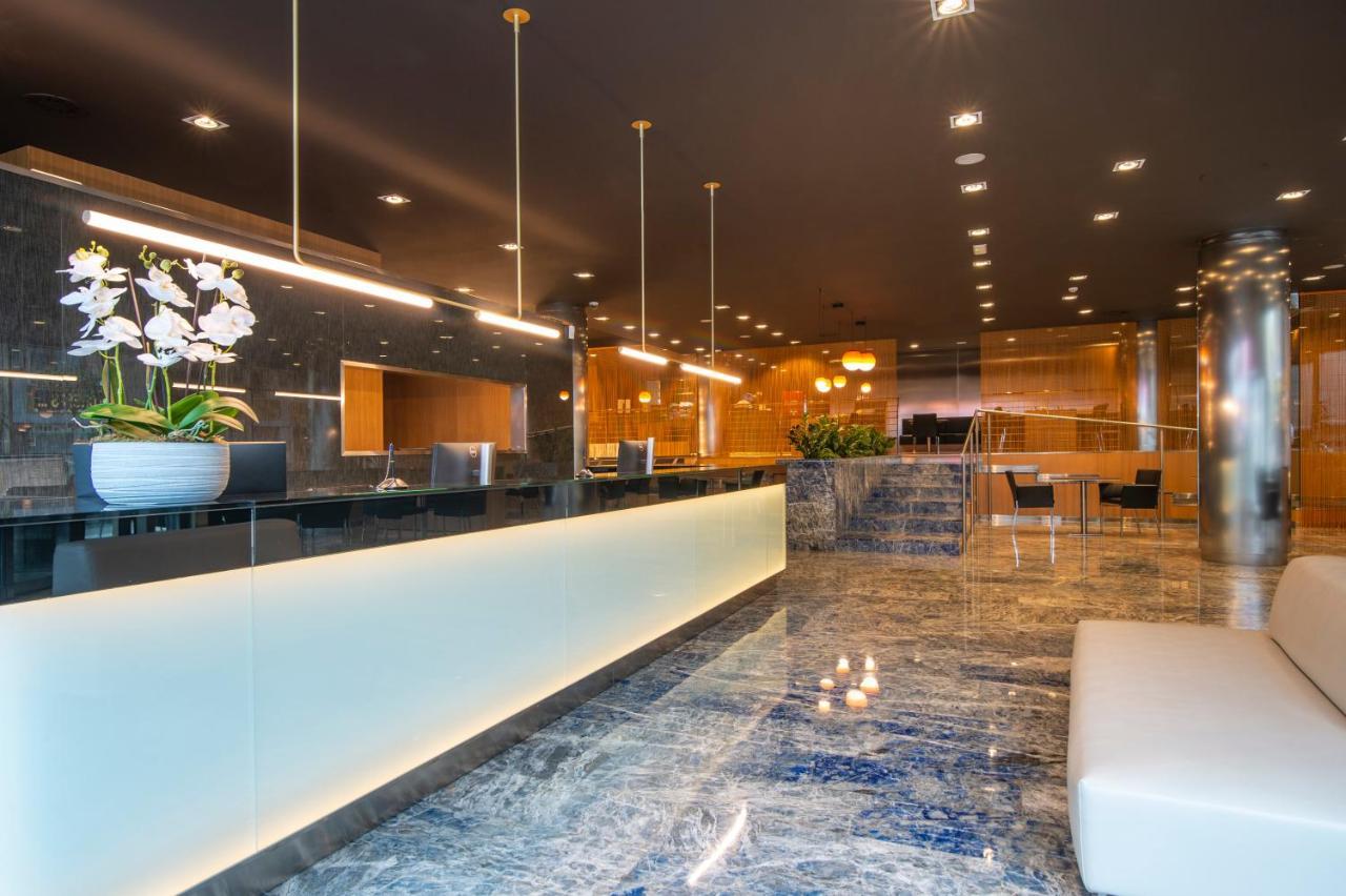 Hotel Starc By Pierre & Vacances Premium Андорра-ла-Велья Экстерьер фото