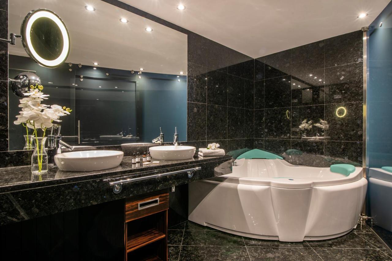 Hotel Starc By Pierre & Vacances Premium Андорра-ла-Велья Экстерьер фото